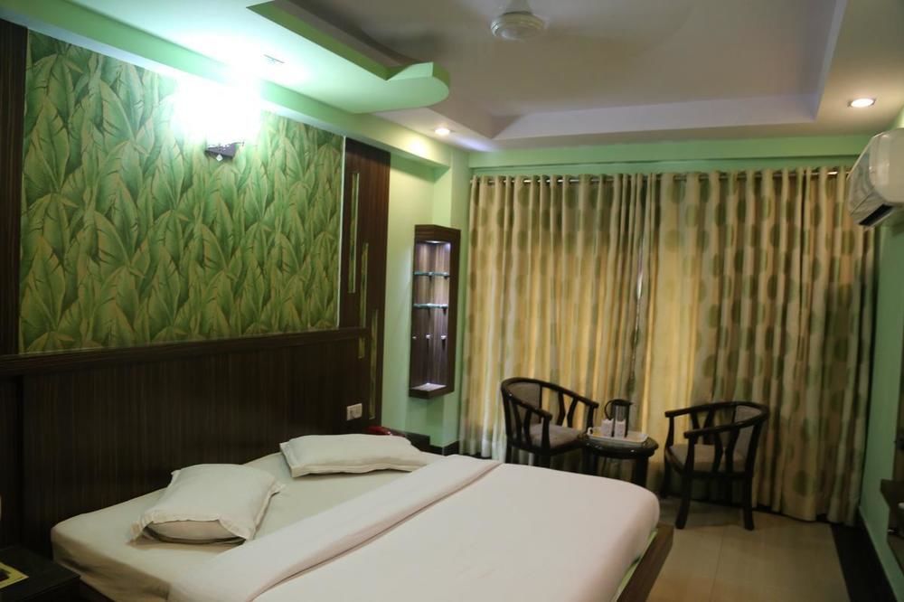 Hotel Grand Plaza Nuova Delhi Esterno foto