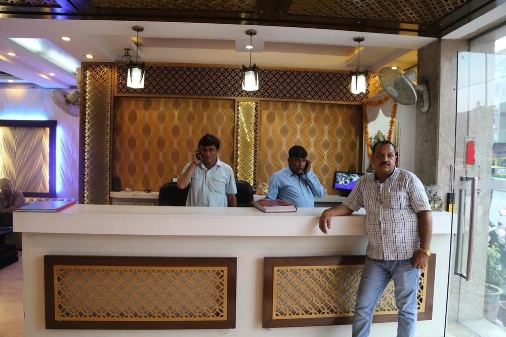 Hotel Grand Plaza Nuova Delhi Esterno foto