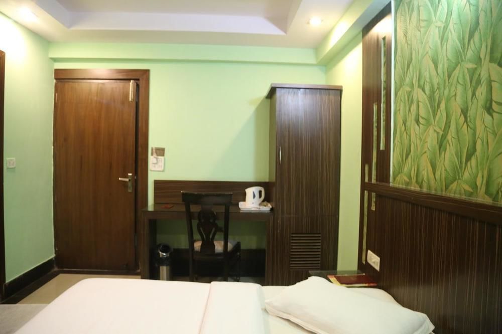 Hotel Grand Plaza Nuova Delhi Esterno foto