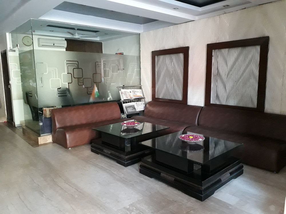Hotel Grand Plaza Nuova Delhi Esterno foto