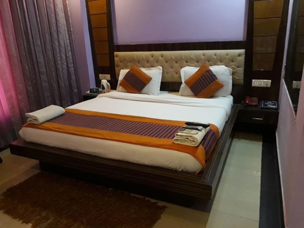 Hotel Grand Plaza Nuova Delhi Esterno foto
