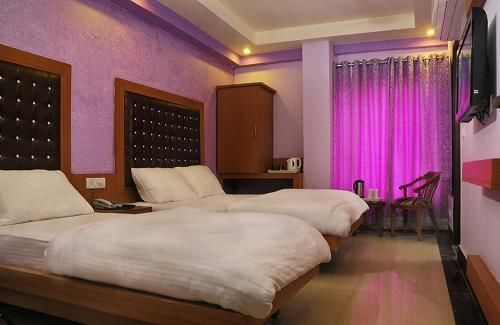 Hotel Grand Plaza Nuova Delhi Esterno foto