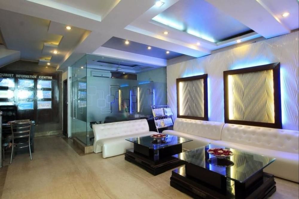 Hotel Grand Plaza Nuova Delhi Esterno foto